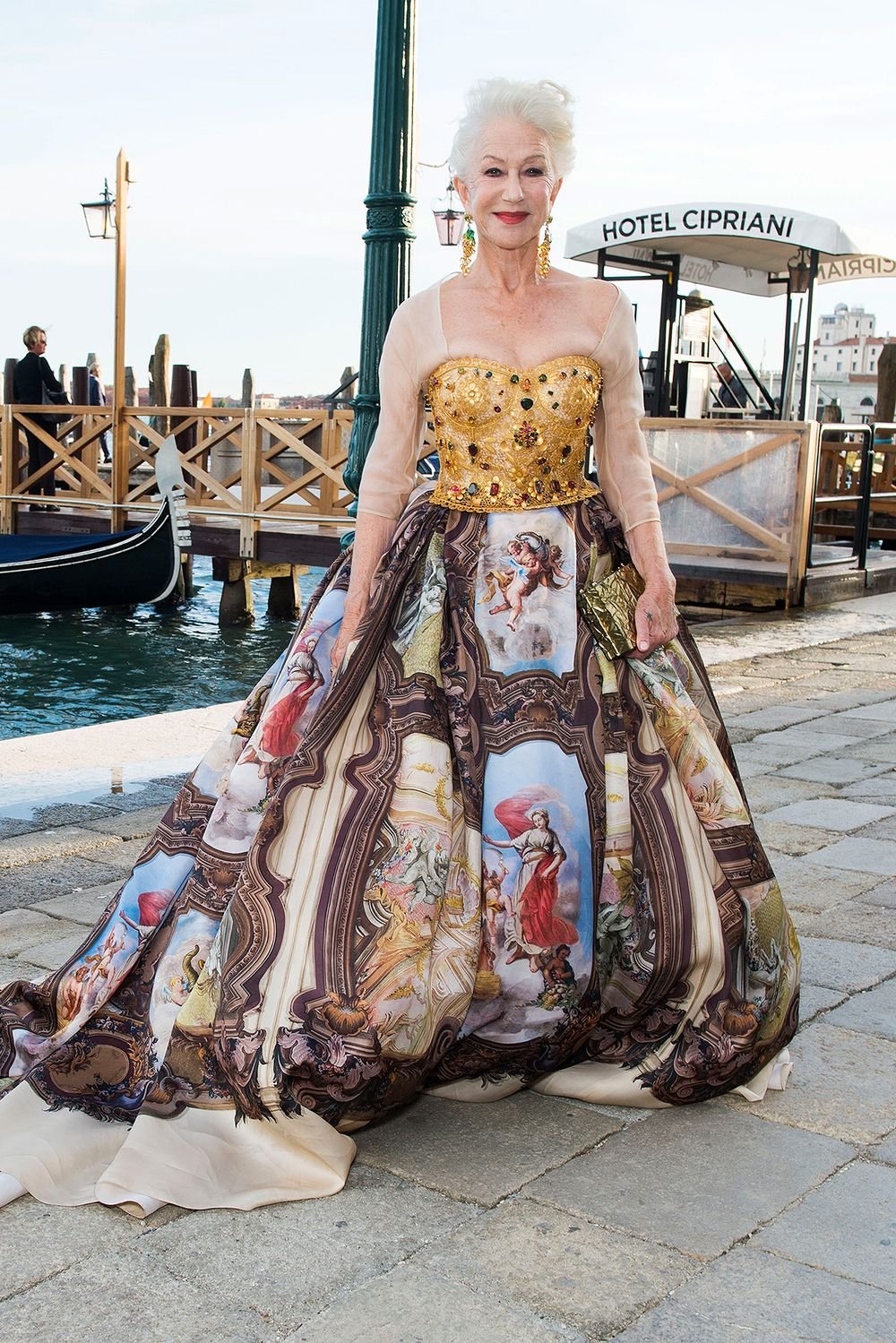 5 interesting things you may not know about Dolce & Gabbana’s regal Alta Moda Venezia 2021 show